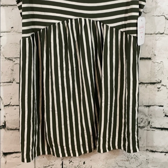 NWT Isabel maternity stripe olive and white tank - Picture 3 of 7